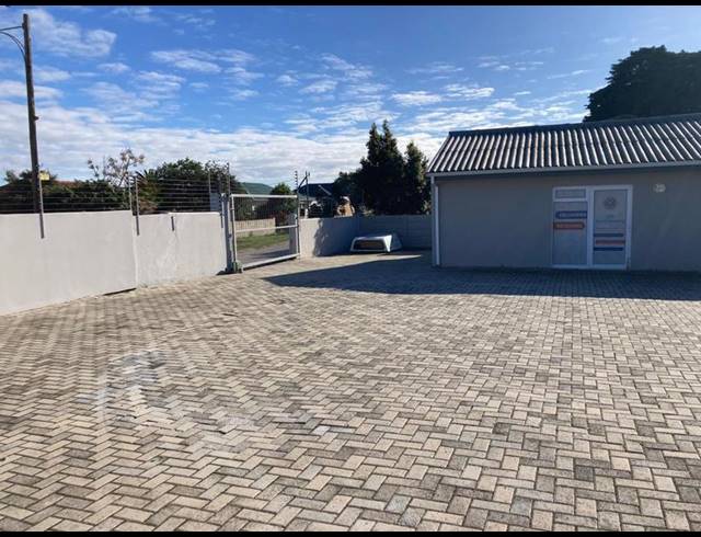 BUSINESS PROPERTY TO RENT IN NEWTON PARK